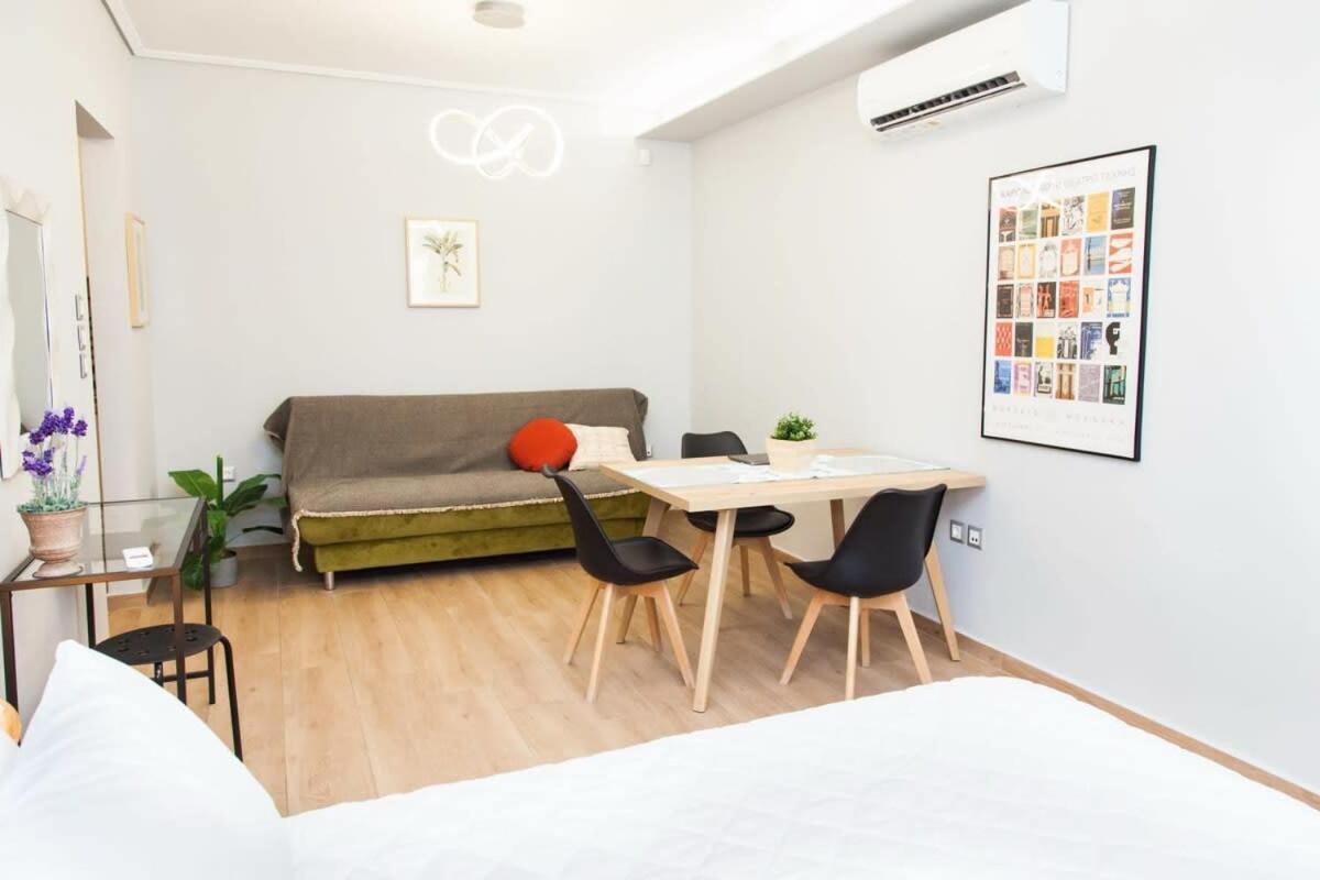 Contemporary And Chic Apartment In Central Ateny Zewnętrze zdjęcie