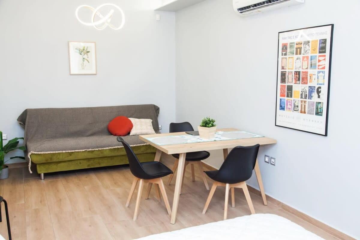 Contemporary And Chic Apartment In Central Ateny Zewnętrze zdjęcie